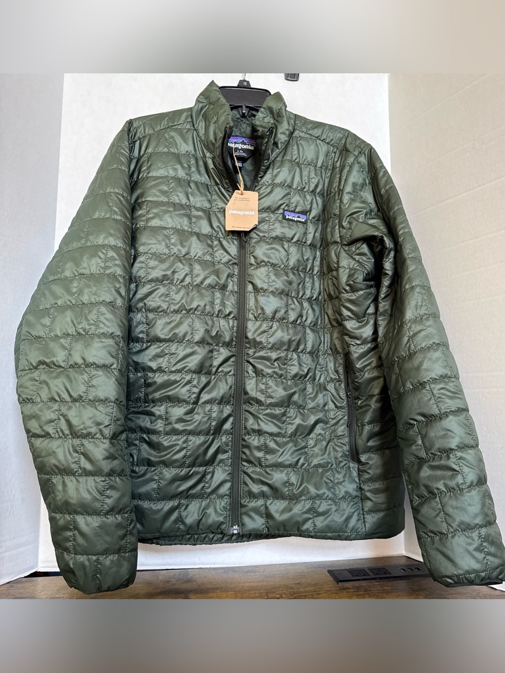 Patagonia Men’s Nano Puff Jacket Lightweight Compact Green Large NEW
